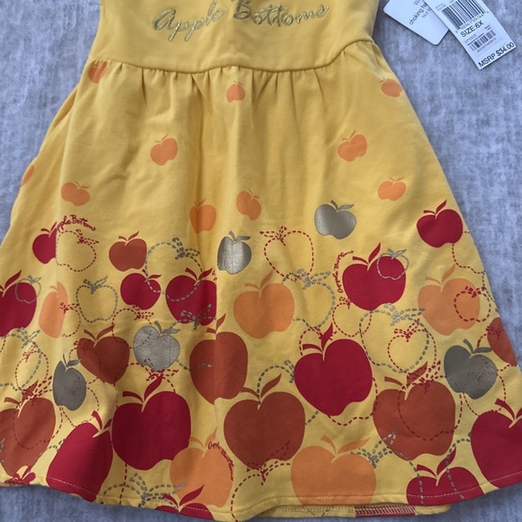 Girl’s Apple Botton Summer Dress - Picture 3 of 6